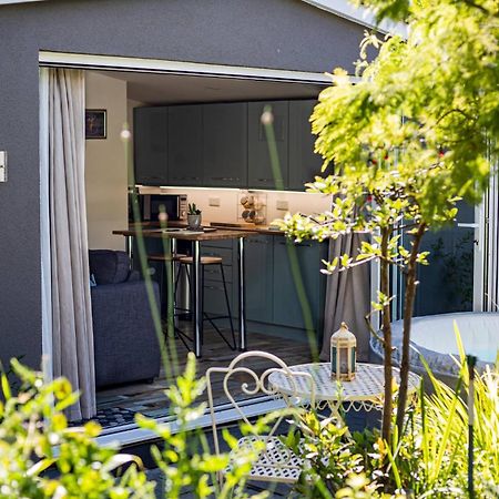Hideaway Cabin For Two On Edge Of New Forest Hinton  Εξωτερικό φωτογραφία